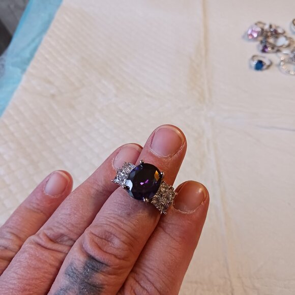 Silver Oval Purple Amethyst CZ Fashion Ring Size 7 NWOT - Picture 10 of 15